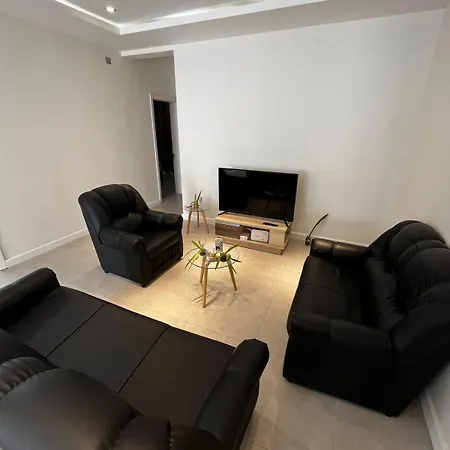 3-Bedroom Apartment